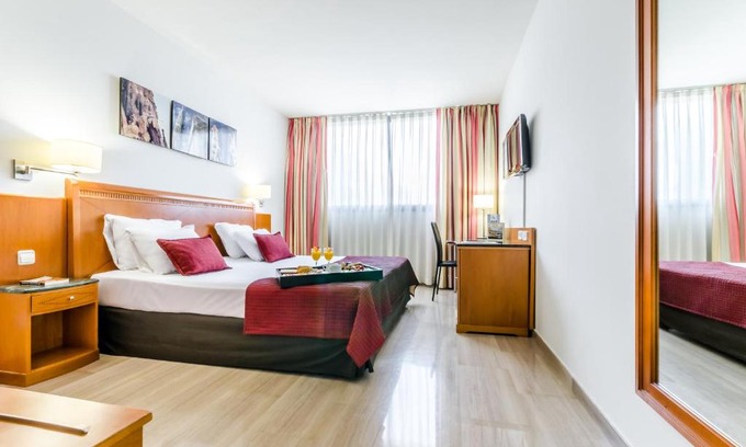 Ripollet Hotel | Exe Barbera Parc