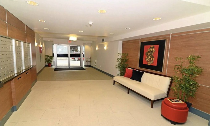 Regional District of Nanaimo Condo | Executive Luxurious Condo in Downtown Nanaimo