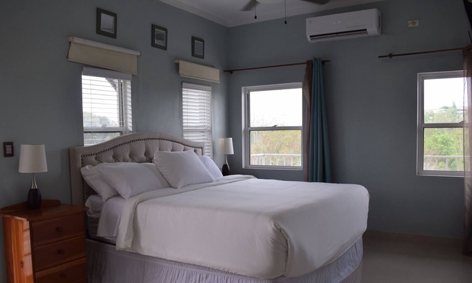 Armenia Apartment | Executive Suite, Fully Furnished Luxury Apartments