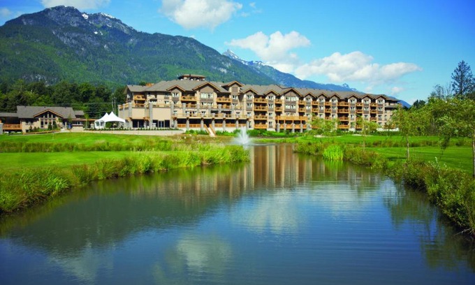 Garibaldi Highlands Hotel | Executive Suites Hotel and Resort, Squamish