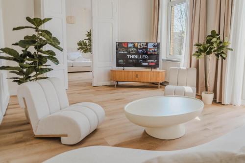 Oststadt/Stadtfeld Apartment | Exklusive Jugendstil-Residenz im Philosophenviertel - privater Parkplatz - Balkon