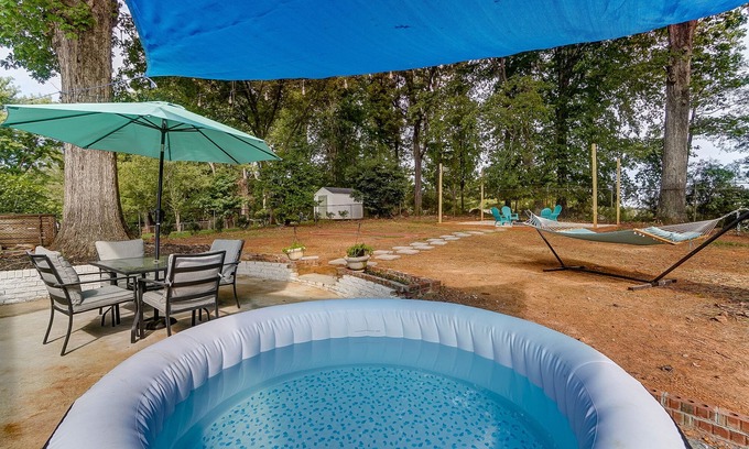 Starmount House | Experience Charlotte charm near SouthPark Mall