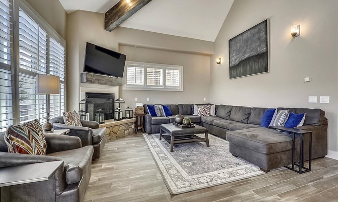 Warrior's Mark Condo | Experience mountain living in style at Corral 306E, a spacious, remodeled condo in Breckenridge.