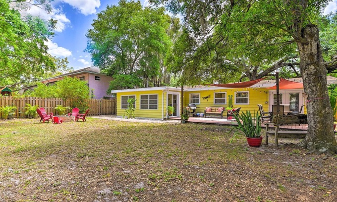 Alta Vista House | Explore Sarasota and nearby Lido and Siesta Key beaches, St Armands Circle.