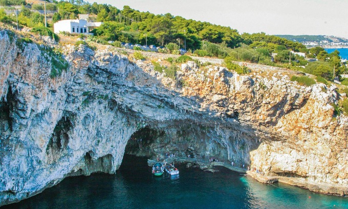 Tuglie Apartment | Explore the southwest coast of Puglia from this beautiful vacation apartment.