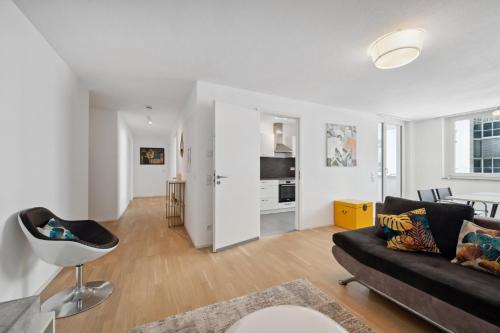 Boeblingen Apartment | EXQUIS 4BR Design Apart-Haus I 2 Parken I Balkon