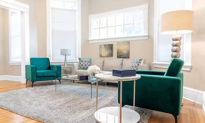Walnut Hills Apartment | Exquisite 3 Bdrm 2 Bath with Study near Eden Park
