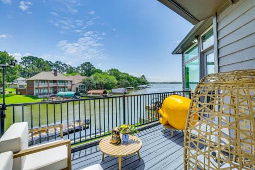 Walden on Lake Conroe House | Exquisite Canal-Front Home Access to Lake Conroe!