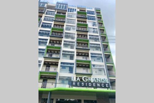 Malabanias Apartment | Exquisite condo in magnificent La Grande Resort