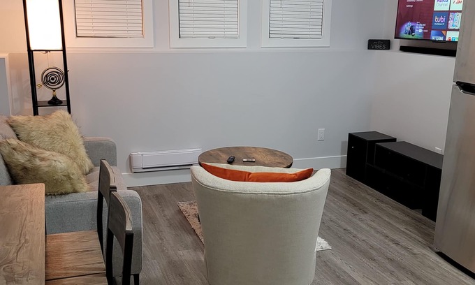 Saskatoon House | Exquisite Guest suite in Saskatoon