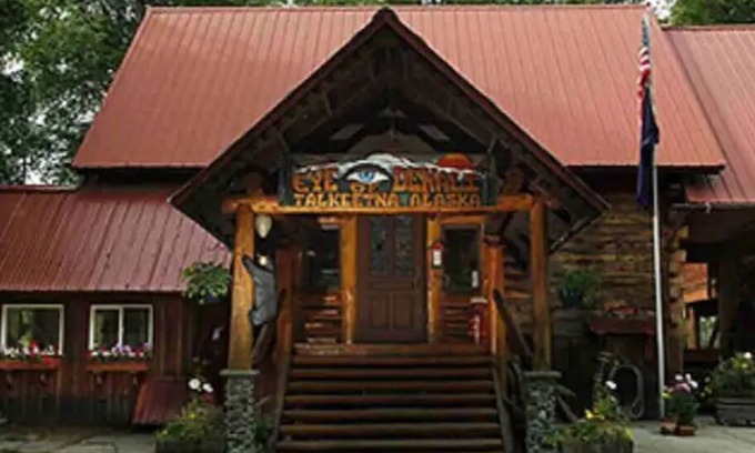 Talkeetna House | Eye of Denali: Denali View/River Front