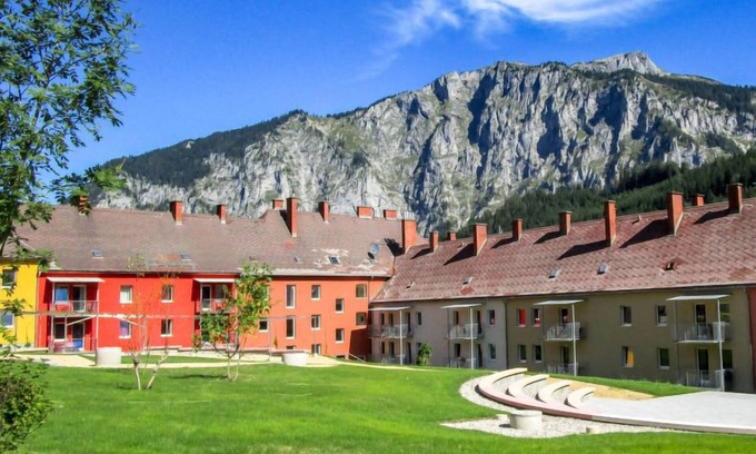 Eisenerz House | für bis zu 27 Personen mit Sauna by Interhome