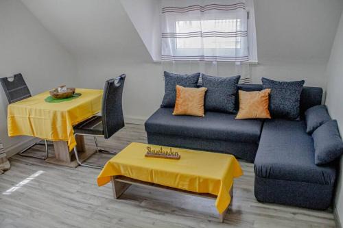 Ilsfeld Apartment | F&F Suites Ilsfeld DG, zentrale Lage, Autobahnnähe & kostenfreie Privatparkplätze