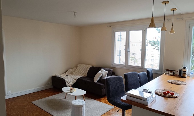 Cœur de Ville Apartment | F2 Centre Ville Courbevoie A 10 min à Pied de la Défense