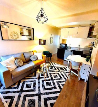 Enghien-les-Bains Apartment | F2 Moderne Confort, Hyper Centre