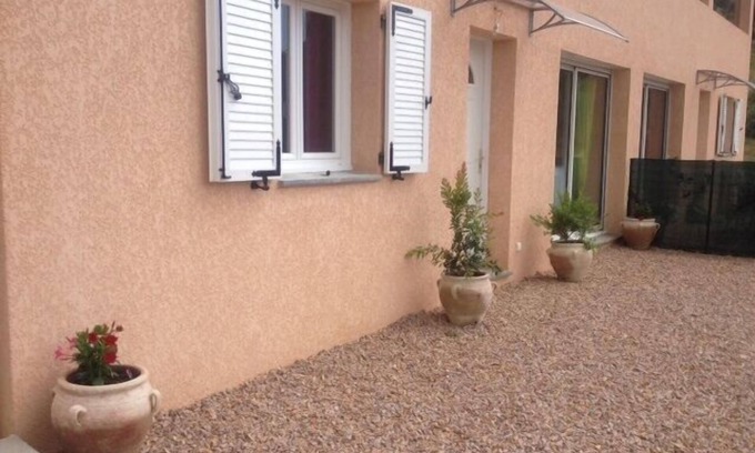 Bastelicaccia Apartment | F3, ideally located between sea and mountain. Near Ajaccio and Porticcio