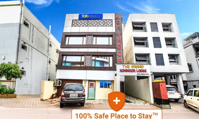 Vashi Hotel | FabExpress The Grand Kohinoor - Behind APMC