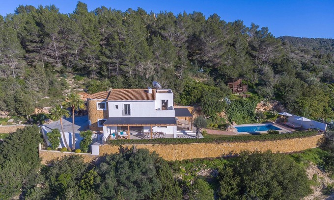 Sant Agusti des Vedra Villa | Fabulous recently renovated villa St Agustin Ibiza with gorgeous views