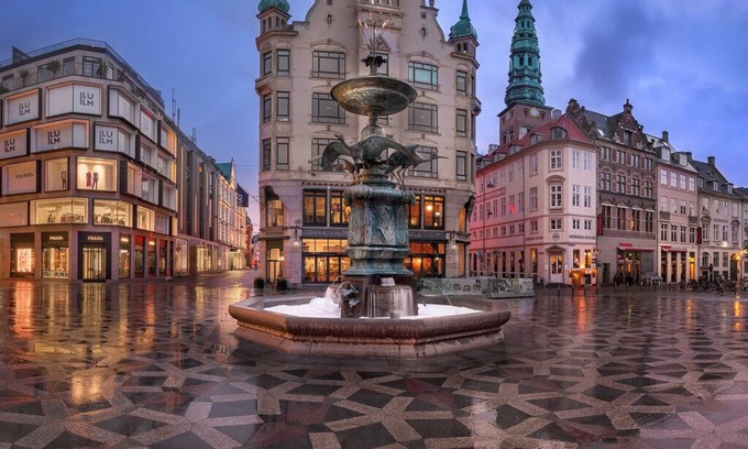 Copenhagen City Centre Apartment | Fabulous 140m2 penthouse with elevator