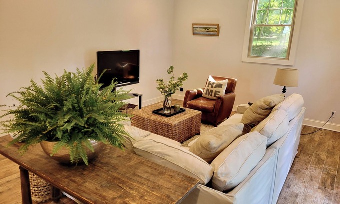 Southport Cottage | Fabulous Carriage House in Gorgeous Southport, CT