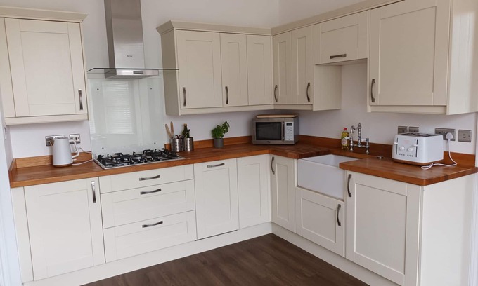 Felixstowe Apartment | Fabulous Flat in Felixstowe