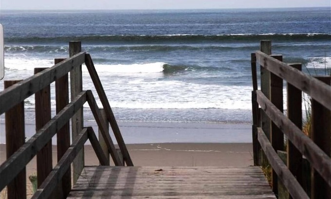 Watsonville House | Fabulous Monterey Beach House With Something For Everyone!