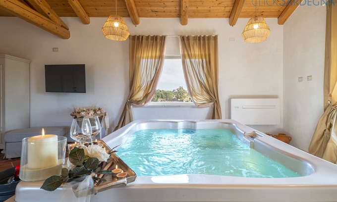 Mores Ski Chalet | Fabulous Shardana cottage with in-room Jacuzzi