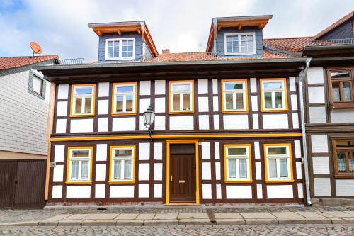Wernigerode Old Town Apartment | Fachwerkfeeling im gesamten EG-hochwertig neu sanierte Fewo im Heideviertel perfekte Innenstadtlage inklusive Parkplatz