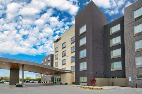 West Chester Hotel | Fairfield by Marriott Inn & Suites Cincinnati North West Chester