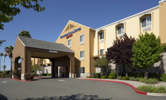 American Canyon Hotel | Fairfield Inn and Suites by Marriott Napa American Canyon