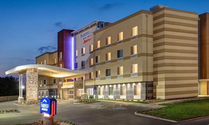 Decatur Hotel | Fairfield Inn & Suites by Marriott Decatur at Decatur Conference Center