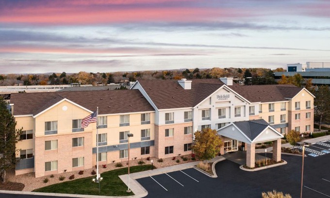Heather Gardens Hotel | Fairfield Inn & Suites by Marriott Denver Aurora/Medical Center