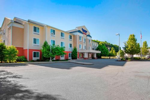 Hooksett Hotel | Fairfield Inn & Suites Hooksett