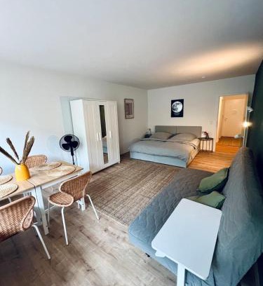 Golzheim Apartment | FairLoft - Messeloft - 5 Minutes to fair - 10 Minutes to city center
