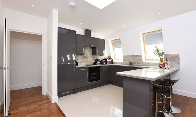 Latchmere Apartment | Falcon 5 · Modern/Spacious 2 Bedroom Apt at Clapham Junction