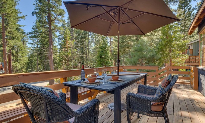 Tahoe City House | Falcon's Rest - Amazing Summer Cabin - Great Deck - Near Hiking/Biking Trails