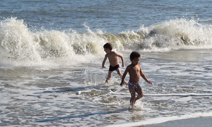 Isle of Palms Condo | Fall days & nights still call for flip-flops at Hannah's Cabana.
