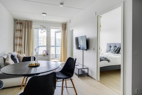 Espoo Apartment | Family apartment next to Finnoo metro easy access to Helsinki