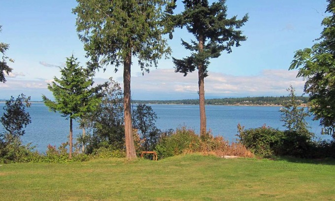 Lummi Island House | Family Beach House With Beautiful Views, Huge Yard, Mooring Buoy, And Kayaking