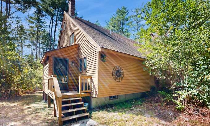 Intervale House | Family-Friendly Home close to local attractions: AC & Shared Pool/Tennis Courts