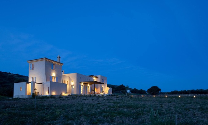Kapsalion House | Family-friendly house for serenity near the beach