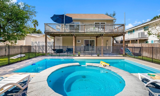 Palm Harbor House | Family-Friendly Retreat | Pool & Game Room by Crystal Beach