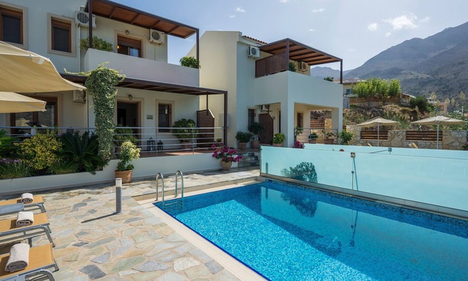 Kavallos Villa | Family Friendly Villa Bluefairy w/Pool, walk to Restaurants, 5 km to the Beach