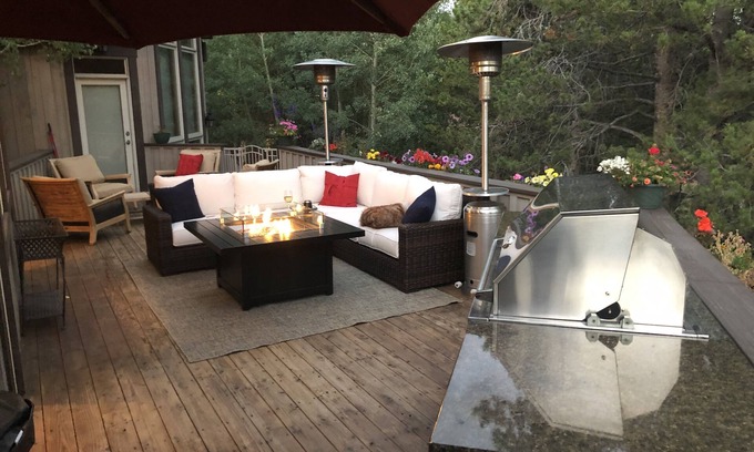 The Highlands House | Family Friendly with Ski Area Views