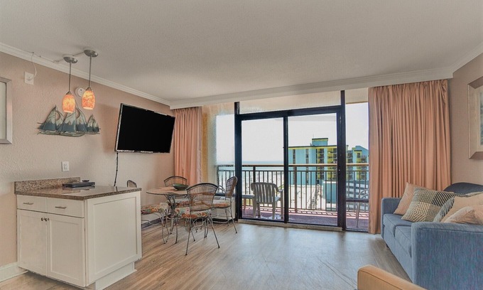 Myrtle Beach Condo | FAMILY FUN AT THIS BEACHSIDE RESORT IN MYRTLE BEACH