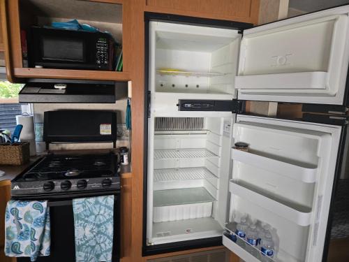 Regional District of Nanaimo Other | Family RV in a farm