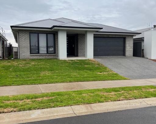 Lochinvar House | Family size new home!