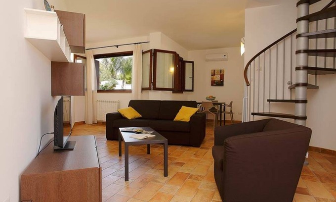 Sciacca Villa | Family Size Villa with Pool by the Sea