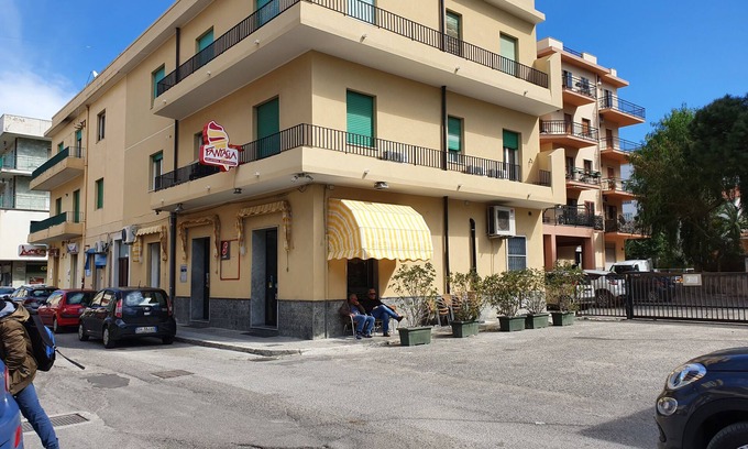 Pellaro Bed & Breakfast | Fancy B & B - Coffee Bar Ice Cream Parlour