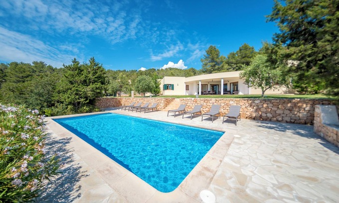 Sant Josep de sa Talaia Villa | Fantastic Estate with Mountain View, Pool and Wi-Fi; Pets Allowed, Parking Available